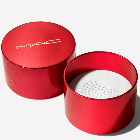 M•A•C 😍 LOVE STRUCK😍 Limited Edition SET! - Picture 8 of 15